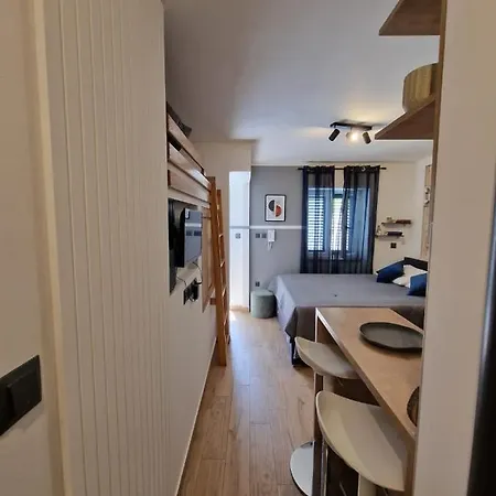 Little Oasis Apartment Sibenik Exterior photo